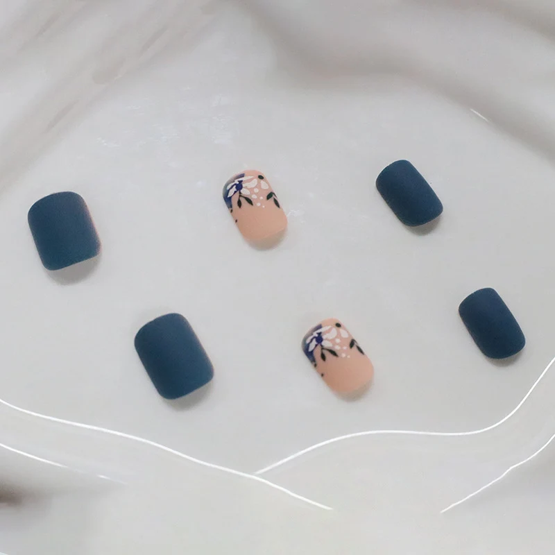 Floral Nail Art Set Stornfield