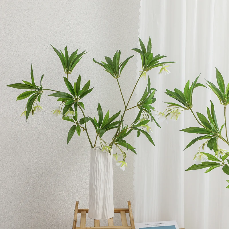 Elegante Künstliche Pflanze mit Blüten Karnz