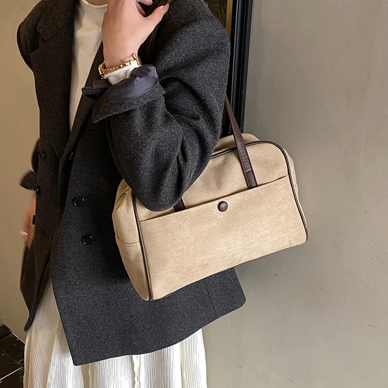 Chic Structured Handheld Tote Bag