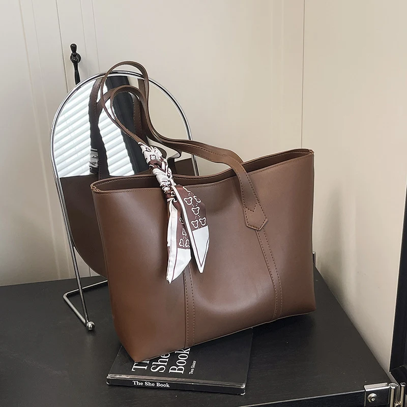 Vielseitige Minimalistische Tote-Handtasche