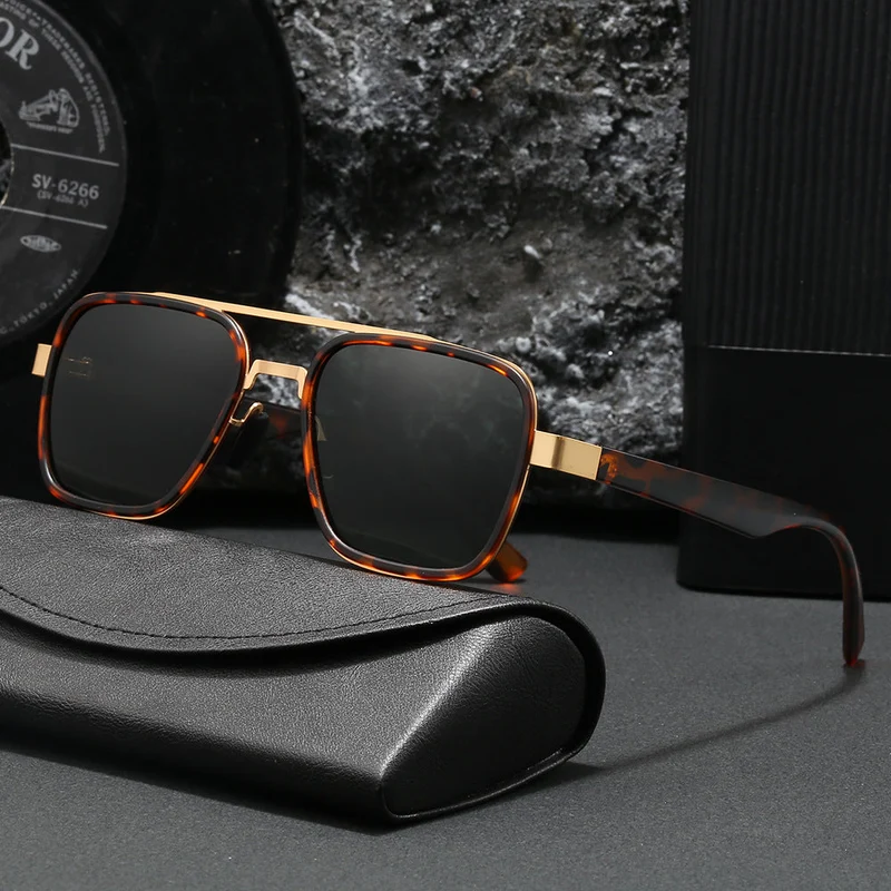 Dame moteriktig solbrille med firkantet ramme og innovative linser Luvikno
