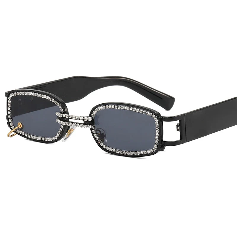 Dame moteriktig solbrille med glitrende krystalramme Luvikno