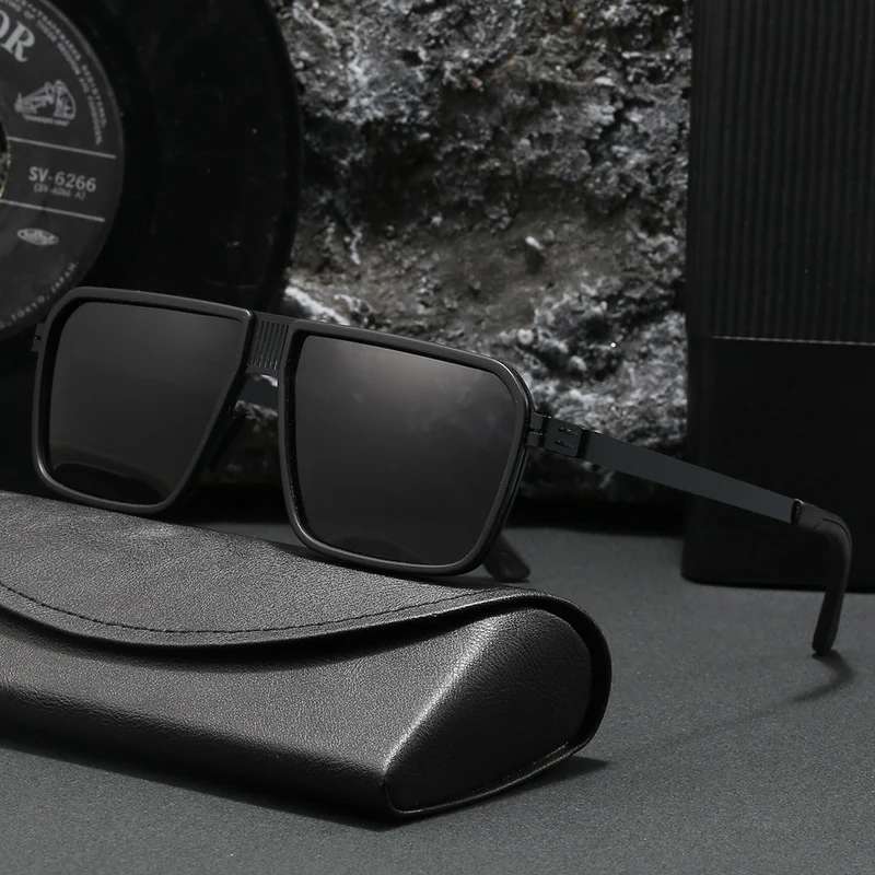 Dame moteriktig solbrille i moderne, firkantet design Luvikno