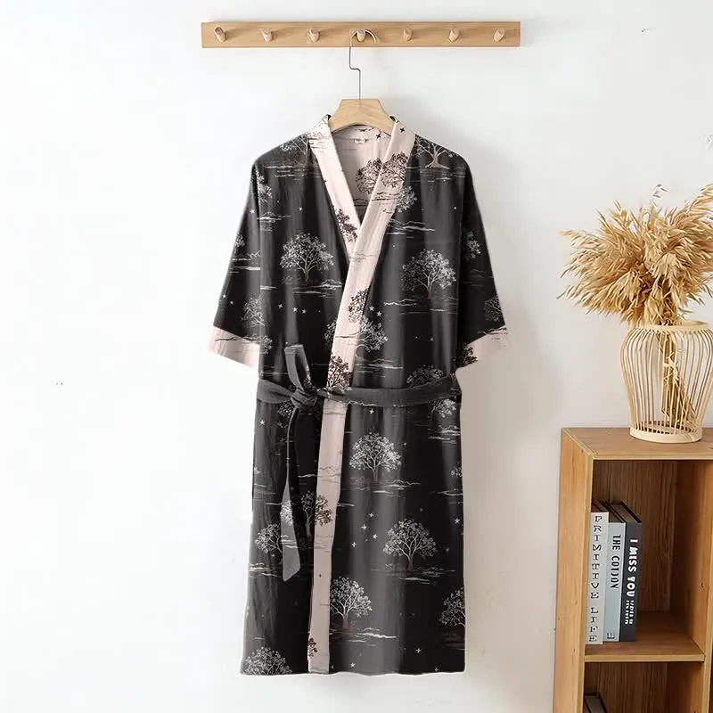 Unisex Kimono-Bademantel aus Baumwolle mit dem Muster „Charcoal Tree“