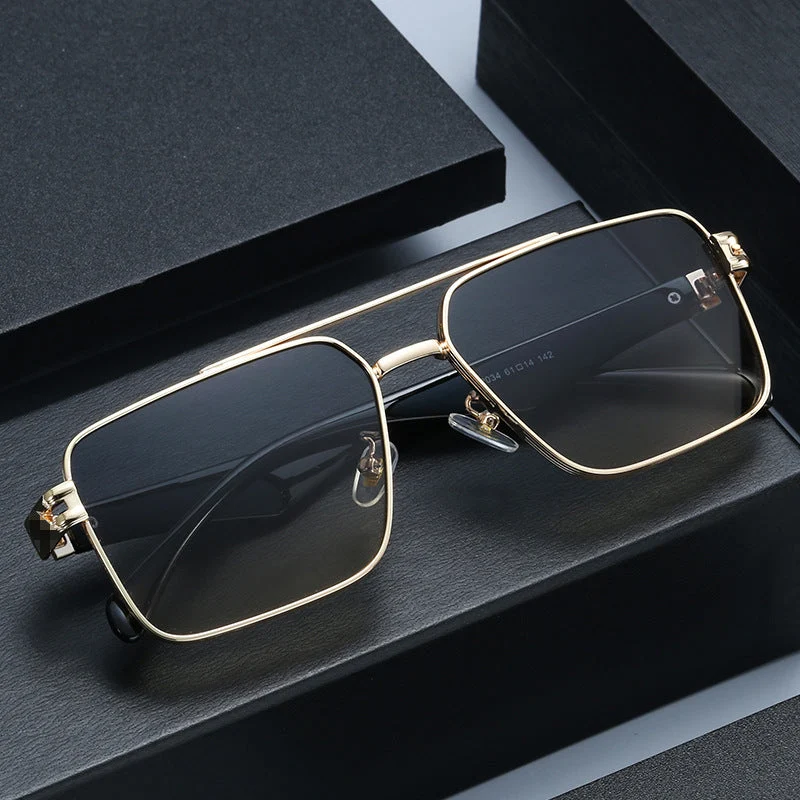 Dame designer solbrille med ekstravagant metallramme Luvikno