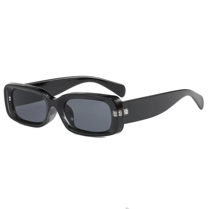 Dame stilig designer solbrille med moderne, rektangulær ramme Luvikno
