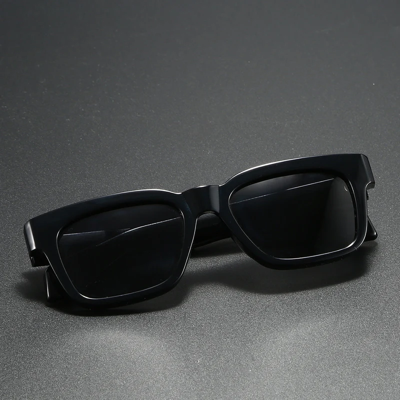 Dame kvadratisk solbrille med markant skilpaddemønster Luvikno