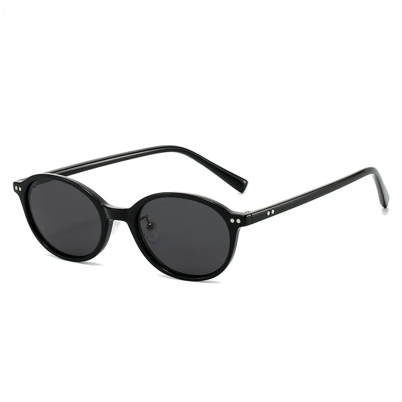 Dame Premium solbrille i elegant oval design Luvikno