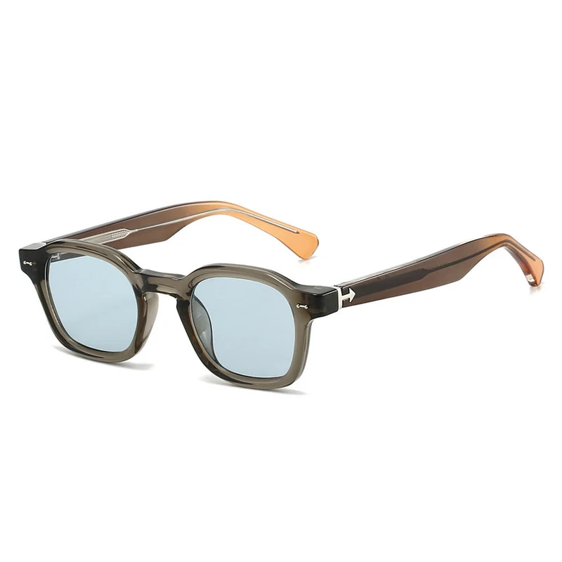 Dame moteriktig solbrille i unikt, kvadratisk design Luvikno