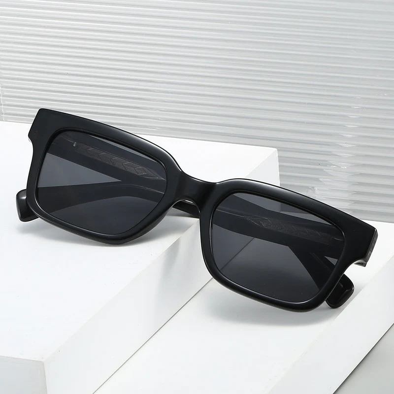 Damer trendy firkantet solbrille Luvikno