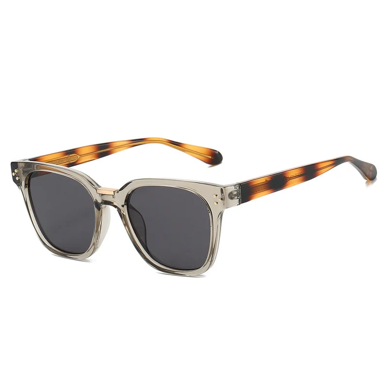 Damer Geometrisk solbrille med bred ramme og UV-beskyttelse Luvikno