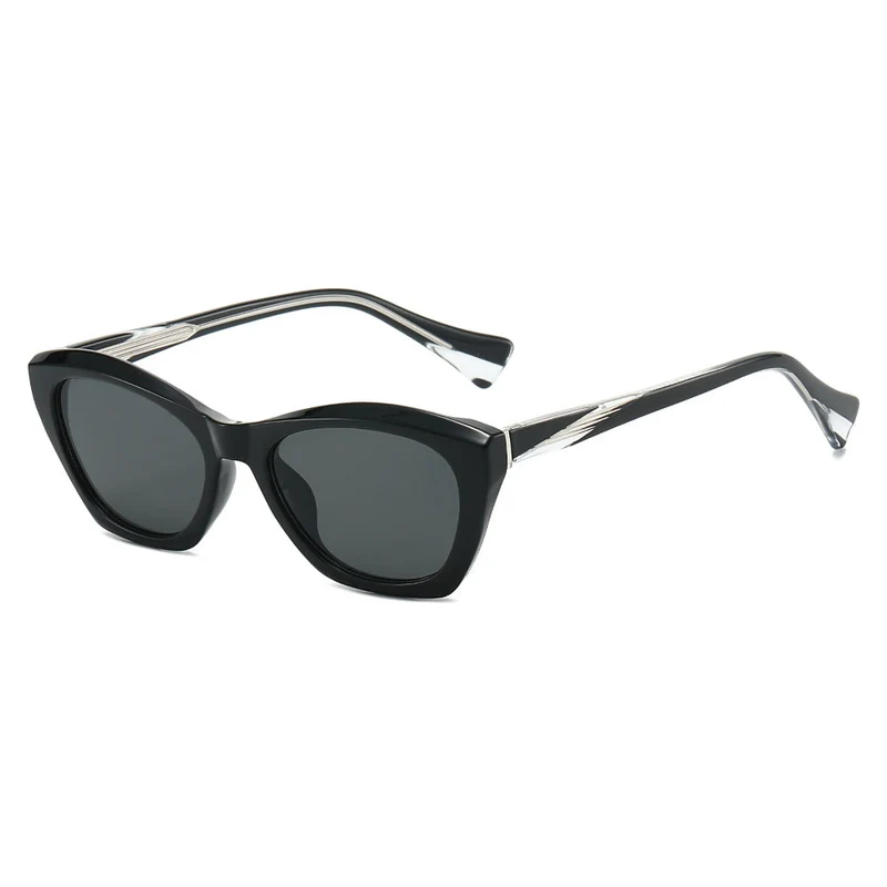 Dame Cat-Eye solbriller med transparente og fargede detaljer Luvikno