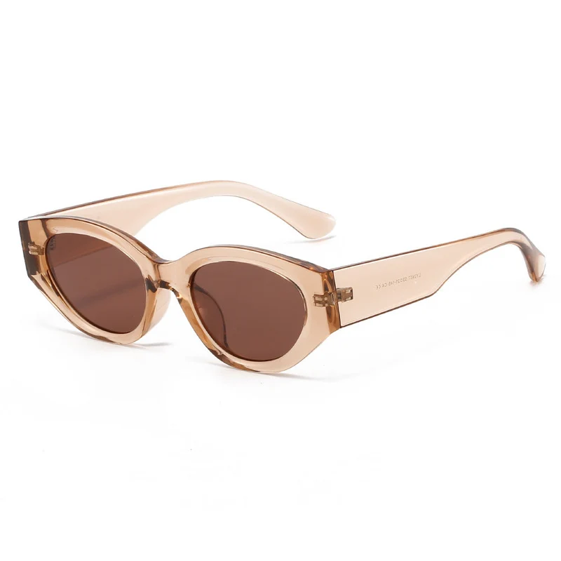 Dame Cat-Eye solbrille med moderne, transparent ramme og UV-beskyttelse Luvikno
