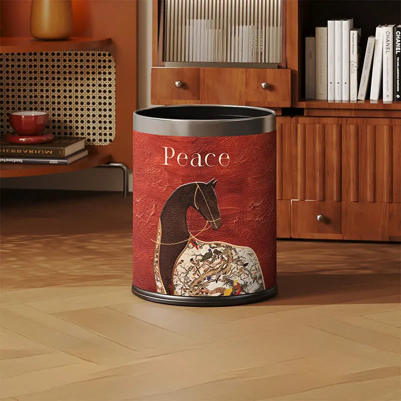 Klassischer orientalischer Mülleimer mit Reitermotiv