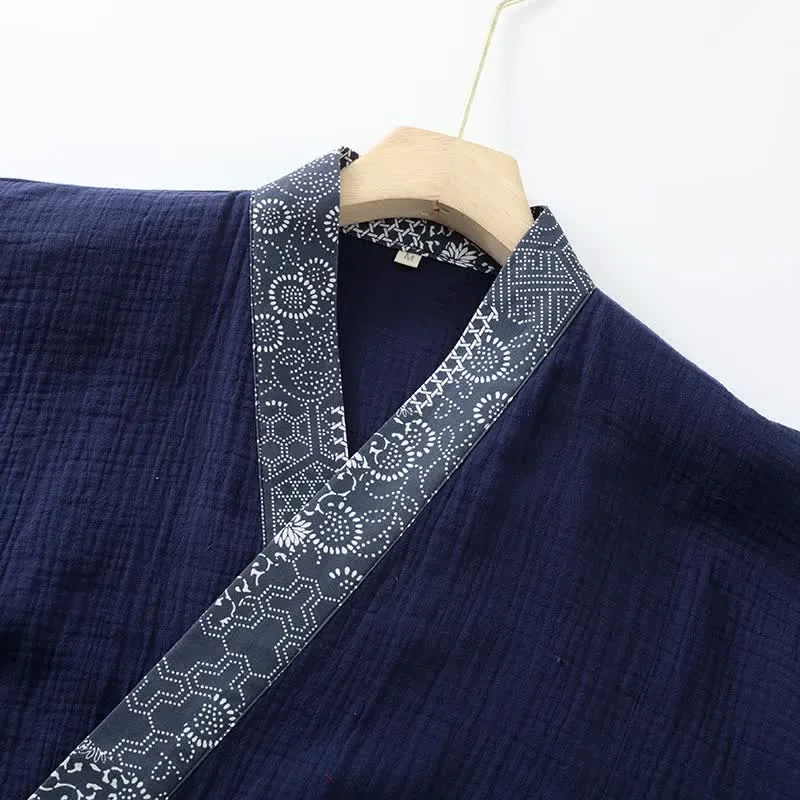 Kimono-Bademantel aus Baumwollgaze im Ethno-Stil
