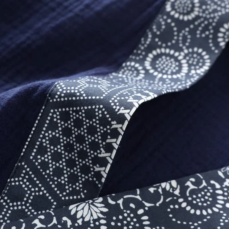 Kimono-Bademantel aus Baumwollgaze im Ethno-Stil