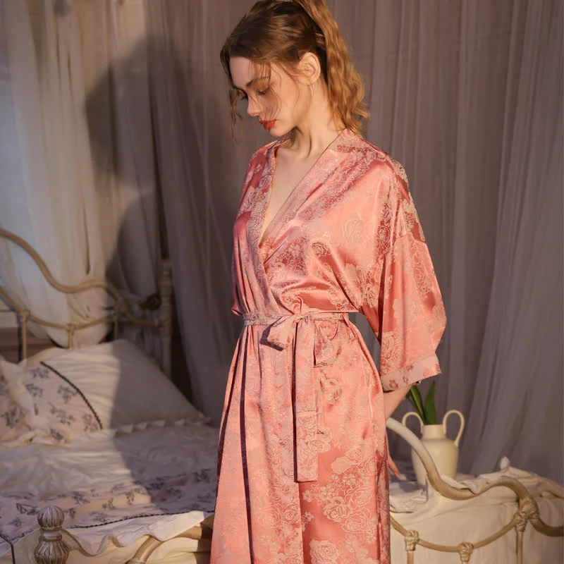 Romantischer Kimono-Bademantel mit 3/4-Ärmeln in Rosenform