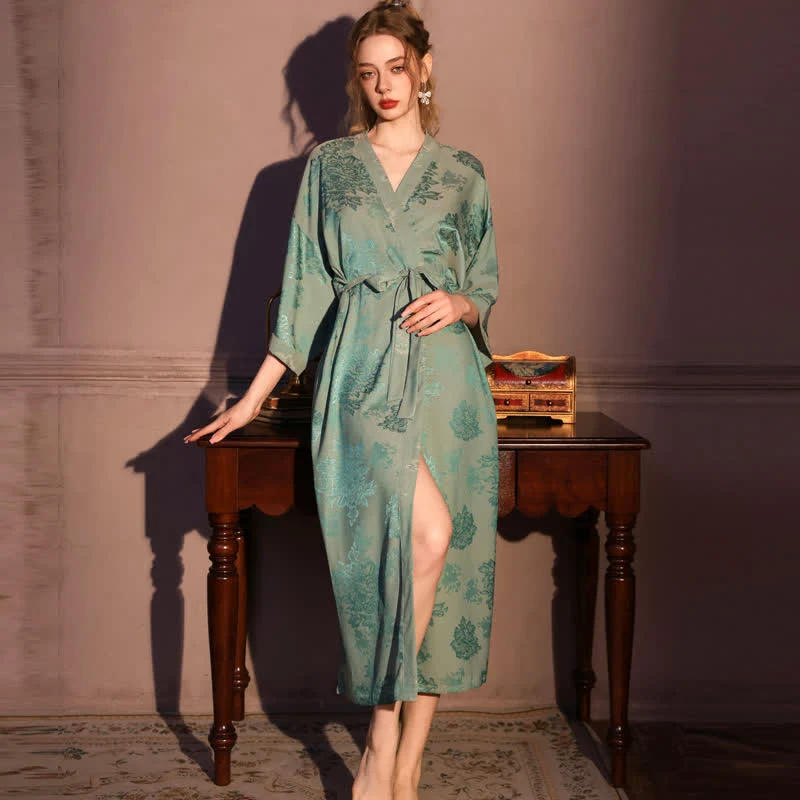 Luxuriöser Kimono-Bademantel mit Blumenmuster und 3/4-Ärmeln