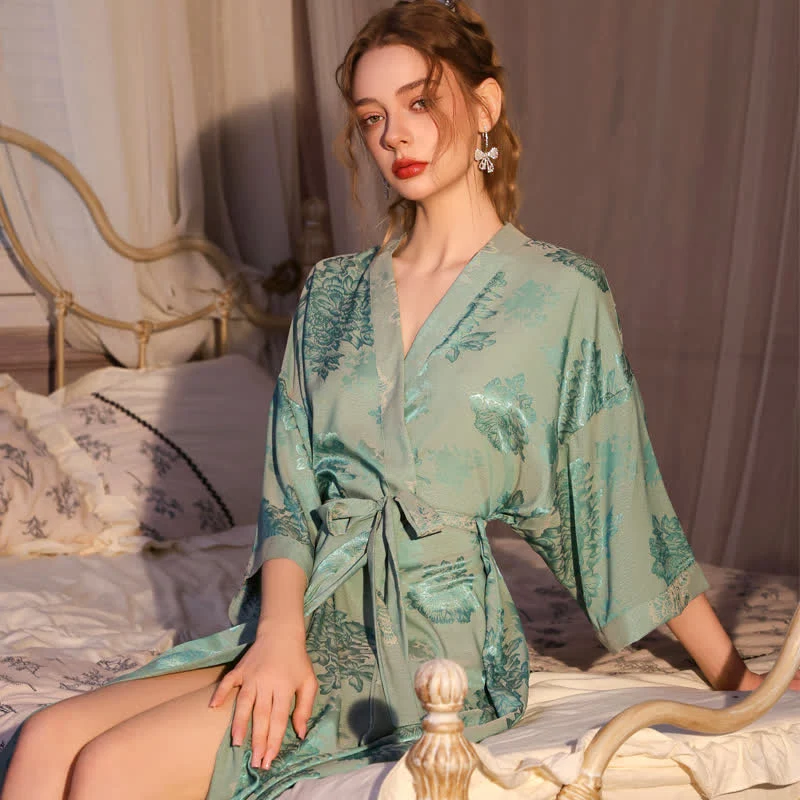 Luxuriöser Kimono-Bademantel mit Blumenmuster und 3/4-Ärmeln