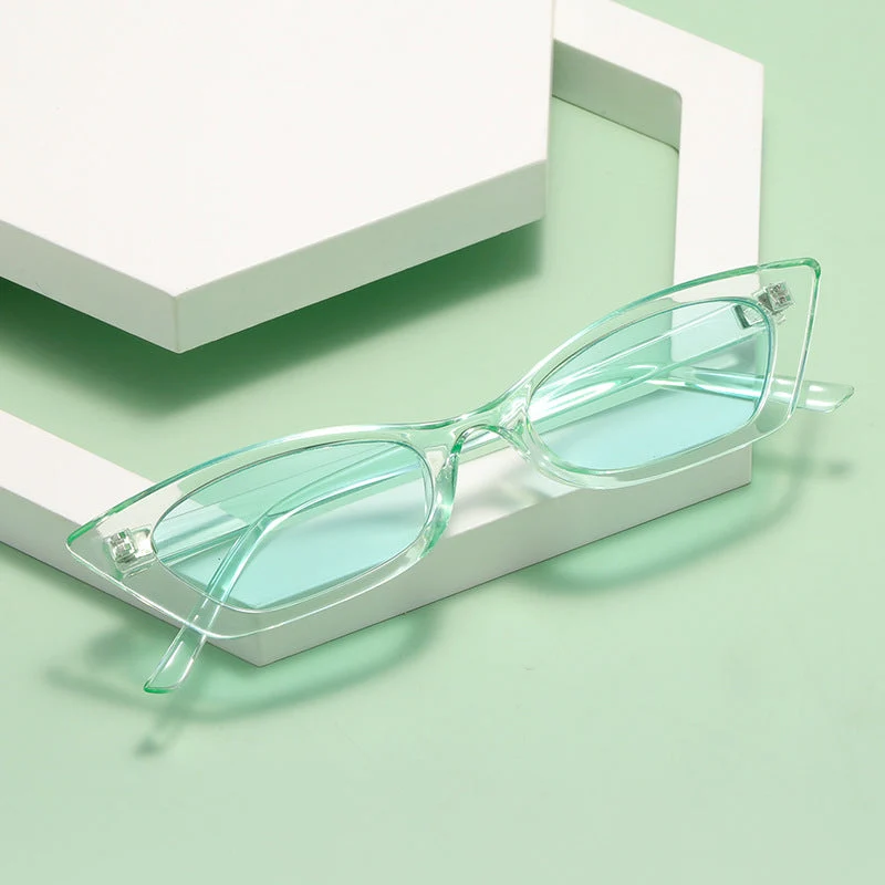 Damer moteriktig Cat-Eye solbrille med transparent ramme Luvikno