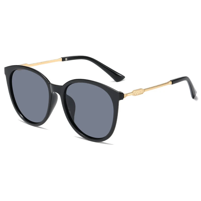 Dame Moderne Cat-Eye Solbriller med speilende glass Luvikno