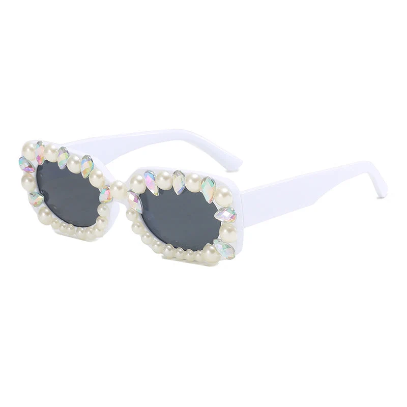 Damer elegant solbrille med perlepynt Luvikno