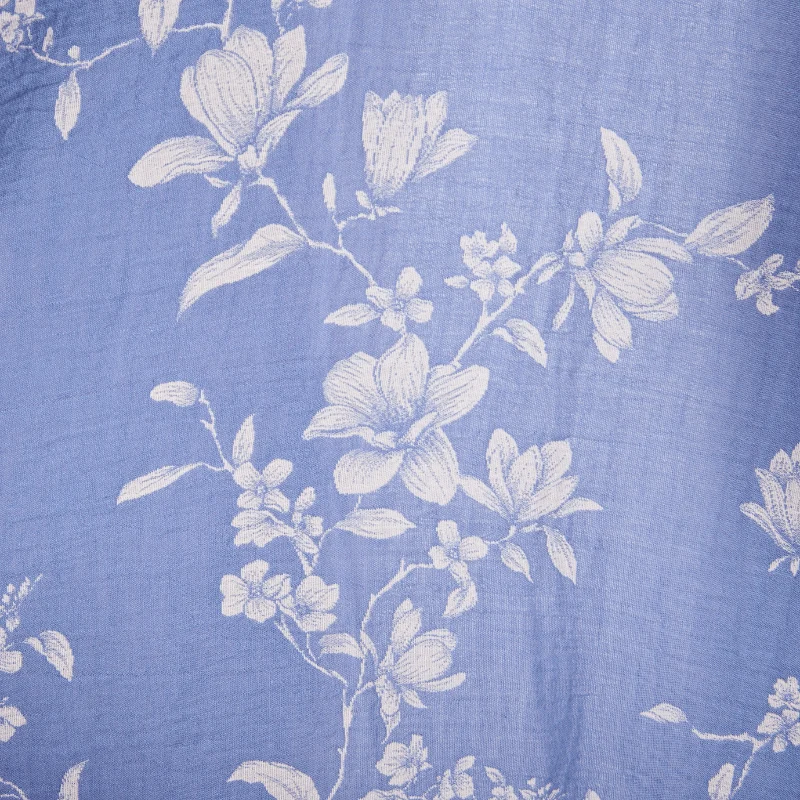 Eleganter Kimono-Bademantel aus doppellagigem Baumwollgewebe mit Blumenmuster