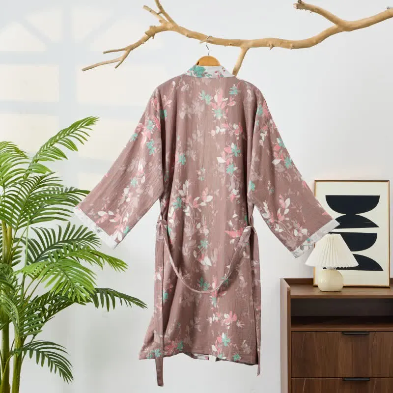 Kimono-Bademantel aus Baumwollgaze mit Vintage-Blumenmuster