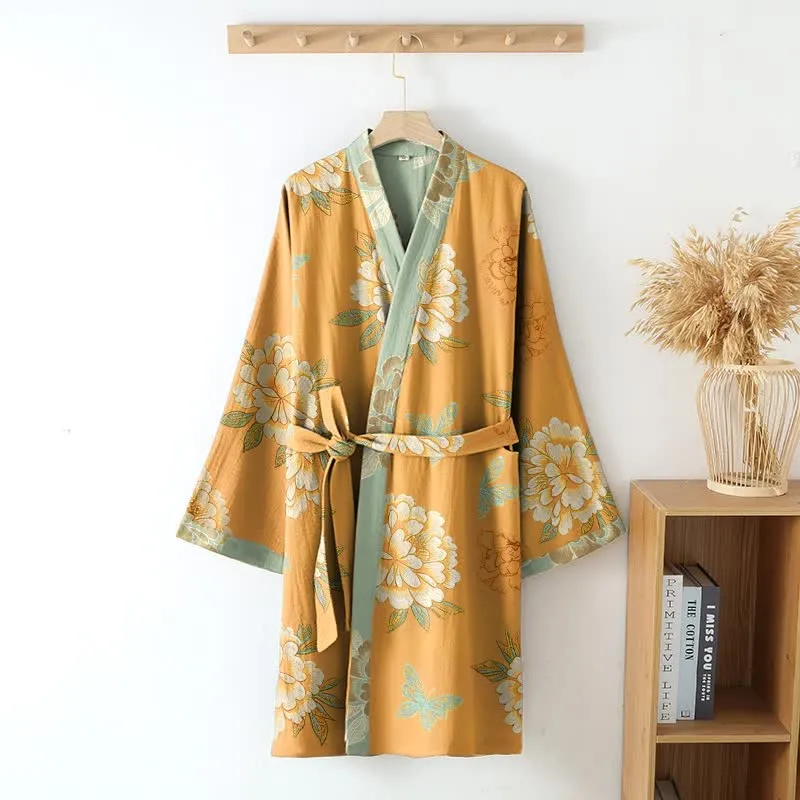Kimono-Bademantel aus Baumwollgaze mit gelber Pfingstrose