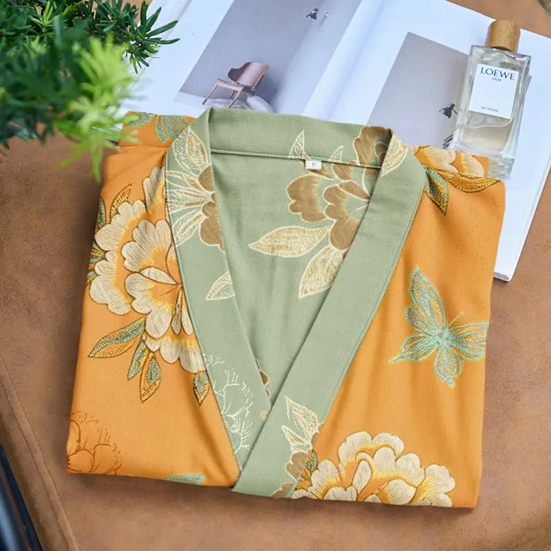 Kimono-Bademantel aus Baumwollgaze mit gelber Pfingstrose