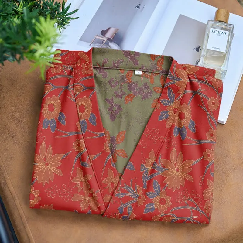 Vintage-Bademantel aus rustikalem Baumwolljacquard mit Blumenmuster