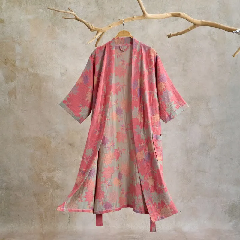 Kimono-Bademantel aus doppellagigem Baumwollgewebe mit Ahornblattmuster