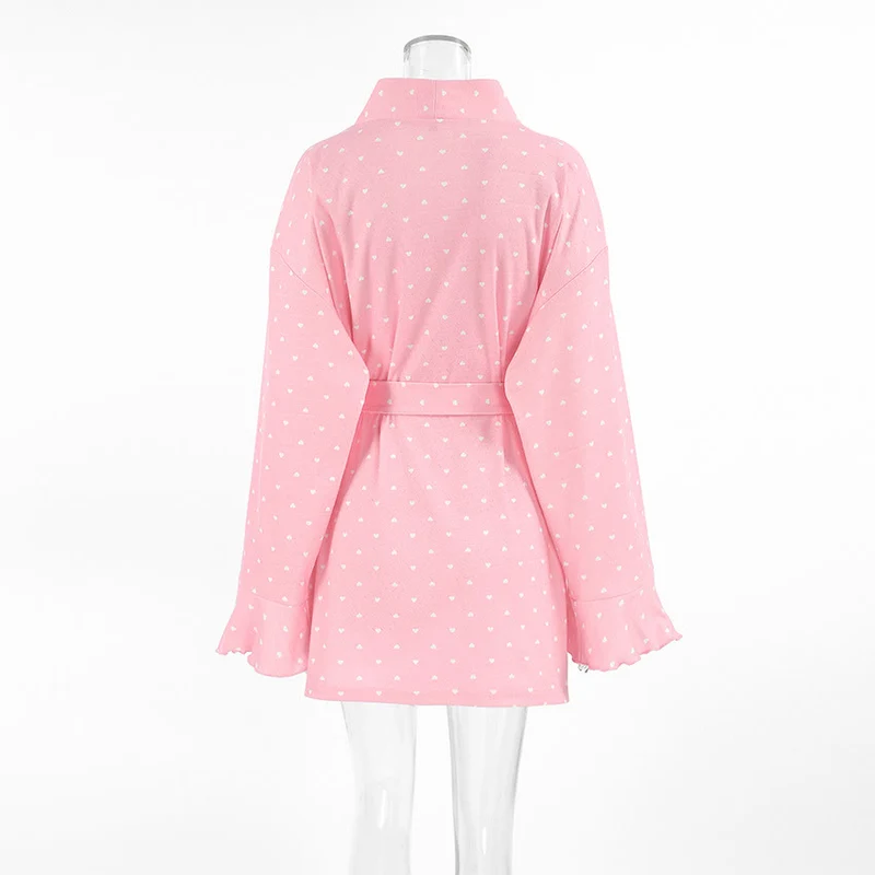 Pyjama-Bademantel mit Herzchenmuster und Rüschen