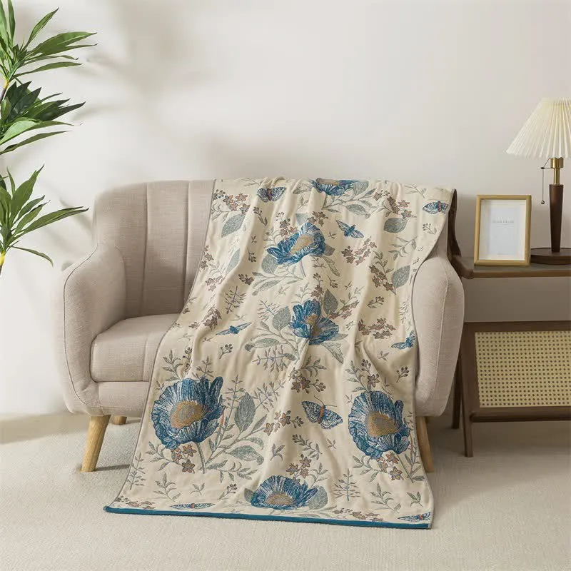 Badetuch aus reiner Baumwollgaze mit Blumen- und Schmetterlingsmuster