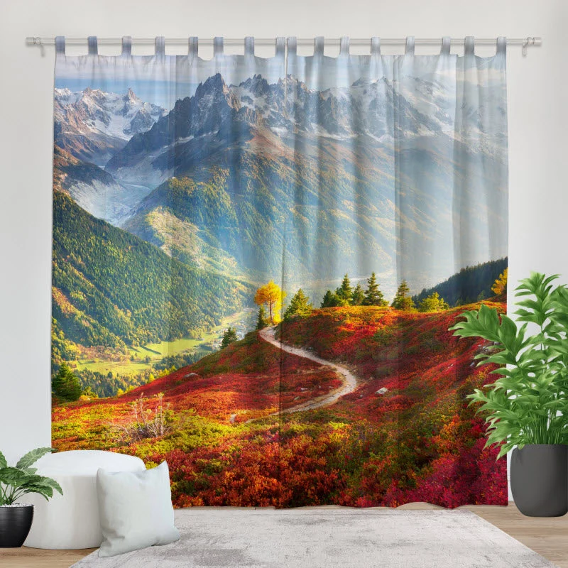 Fotovorhang "Roter Herbst mit Alpenausblick"