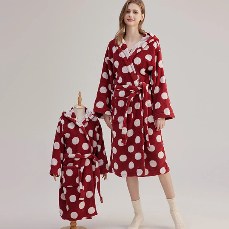 Passender Familienbademantel aus Baumwolle mit Kapuze und Polka-Dots