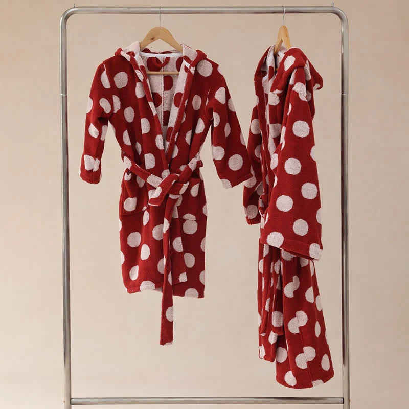 Passender Familienbademantel aus Baumwolle mit Kapuze und Polka-Dots