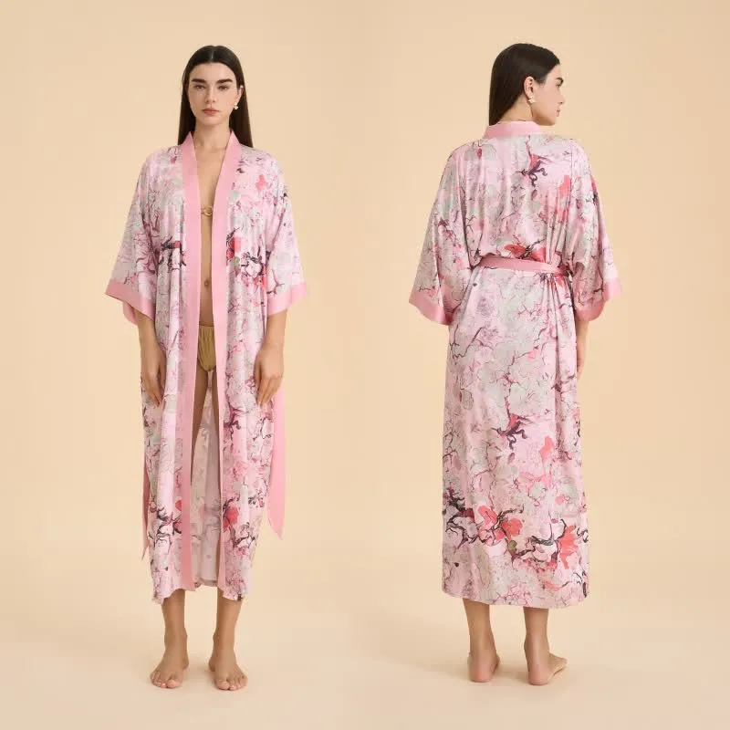 Orientalischer rosa Bademantel im Kimono-Stil mit Blumenmuster