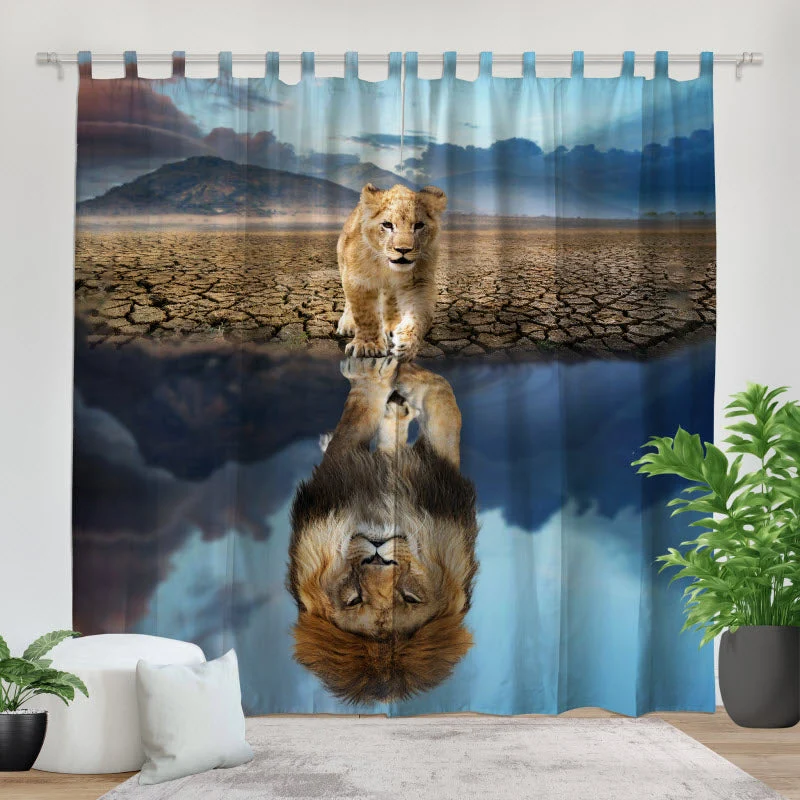 Fotovorhang "Löwenjunge Spiegelbild Löwenpapa"