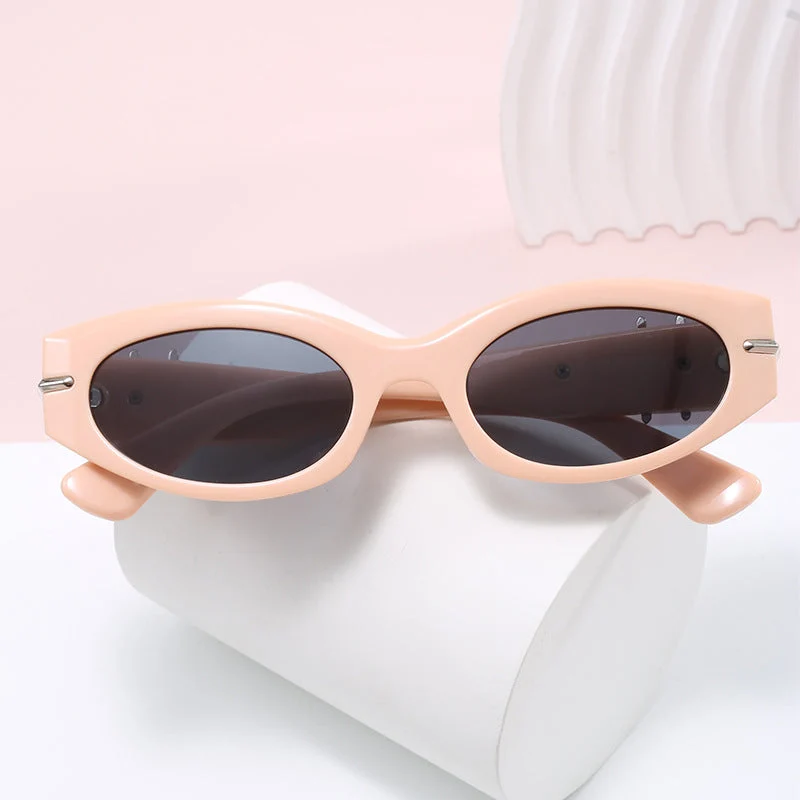 Dame elegant Cat-Eye solbriller med moteriktige aksenter Luvikno