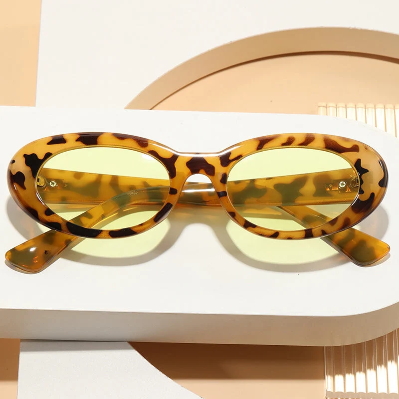 Dame elegant ovalformet solbrille med høykvalitets glass Luvikno