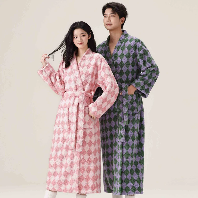 Unisex-Bademantel aus Plüsch mit Rautenmuster