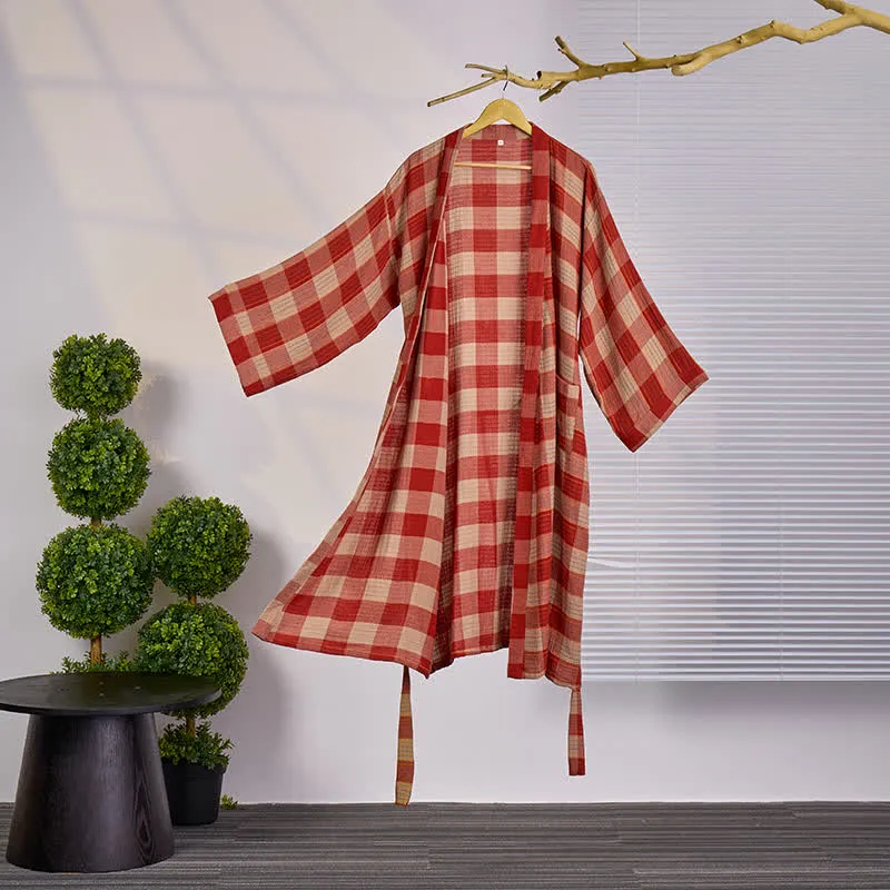 Klassischer karierter Kimono-Bademantel aus Baumwollgaze