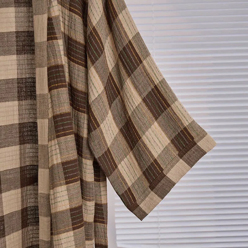 Klassischer karierter Kimono-Bademantel aus Baumwollgaze