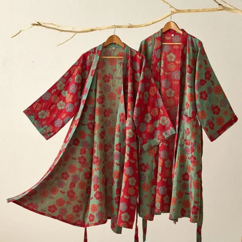 Kimono-Bademantel aus Baumwollgaze mit Pflaumenblüten-Print