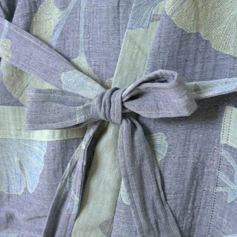 Kimono-Bademantel aus Bio-Baumwolle mit Ginkgoblatt