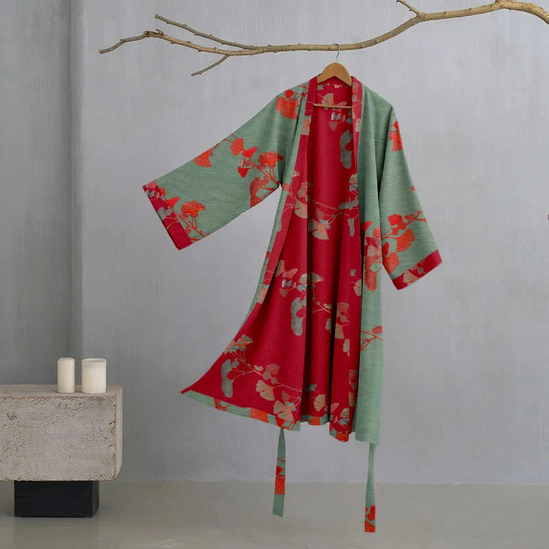Kimono-Bademantel aus Bio-Baumwolle mit Ginkgoblatt