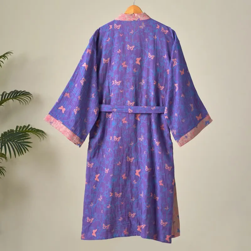 Kimono-Bademantel aus Baumwollgaze mit Schmetterlingsmuster