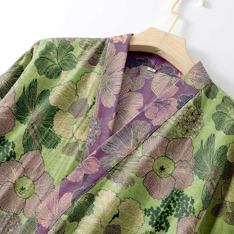 Kimono-Bademantel aus Baumwollgaze in Pfirsichblüte