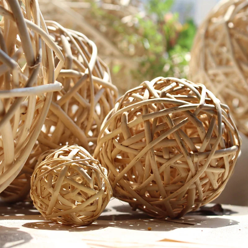 Decorative natural material decor ball Stornfield